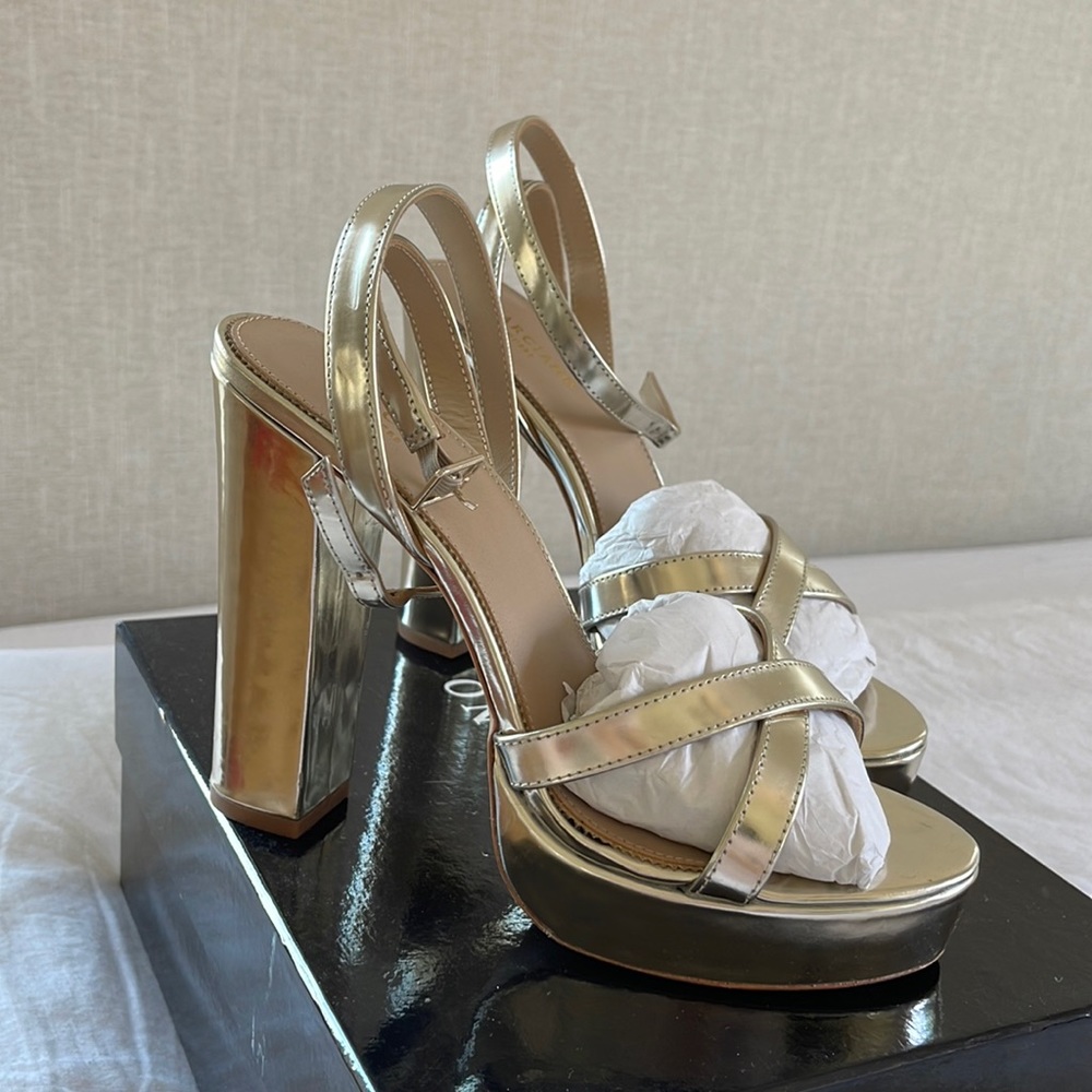 NEW MARCIANO HEELS 6.5 size
